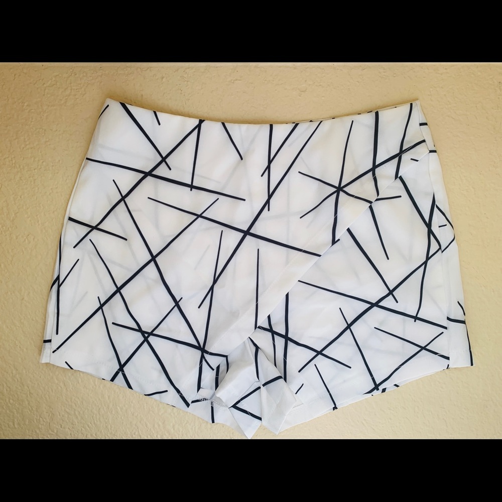 High Waisted White and Navy Shorts